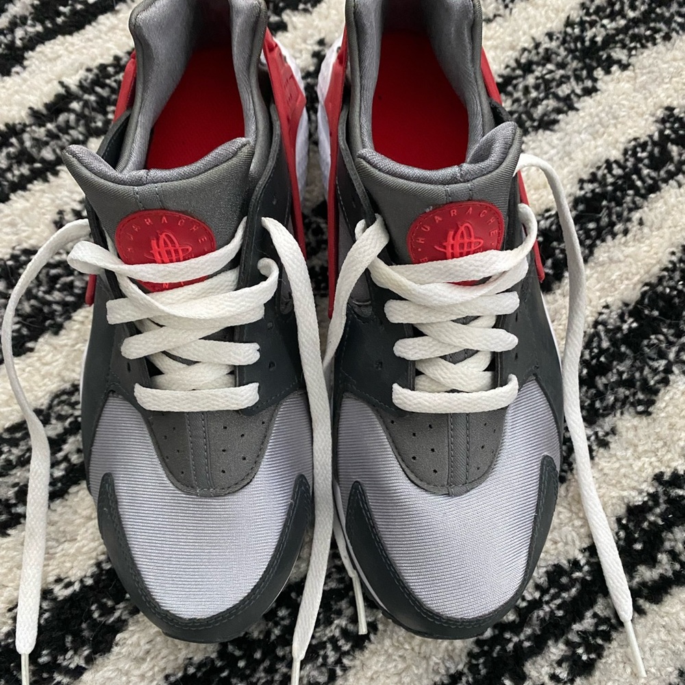 Nike Huarache Run big kids 7Y